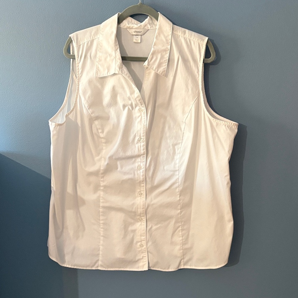 CJ Banks White Sleeveless Button-Down Shirt